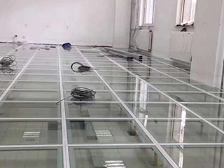 長沙雙勝機房設備有限公司,長沙防靜電地板,長沙防靜電地板價格,機房裝修,機房墻板,防靜電接地